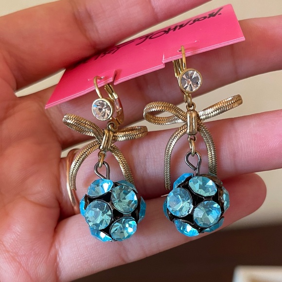 Betsey Johnson Turquoise Crystal Bow Earrings - Picture 5 of 5